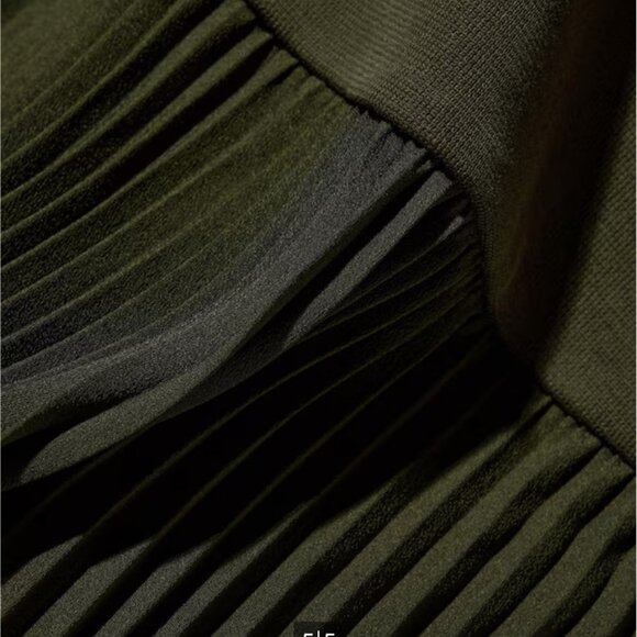Uniqlo Olive Green Pleated Dress BNWT - Picture 3 of 6